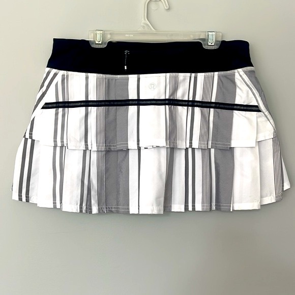 Lululemon Run:Pace Setter Pleated Tennis Skort/Skirt Groovy Striped Gray&White-6 - Picture 7 of 11